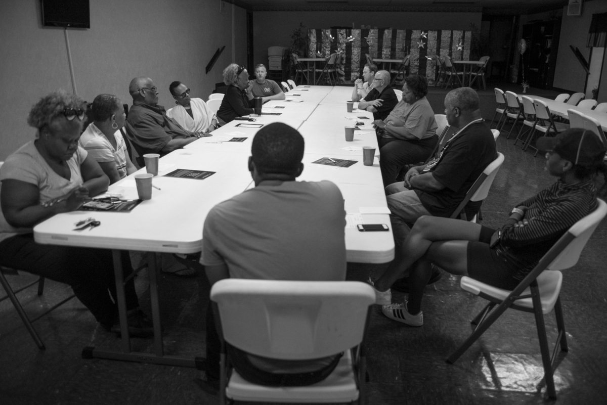 Community members and local developers discuss tangible solutions to the gentrification and displacement in Nashville at one of Tunde Wey’s “Hot Chicken Sh*t” dinners. Photo by Stacey Irvin, 2018.